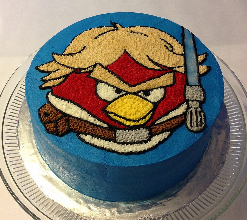 Star Wars angry birds cake.