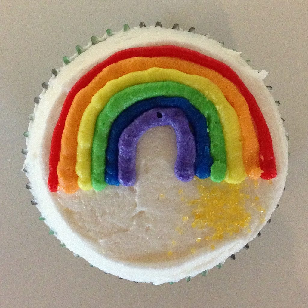rainbow st. pats cupcakes